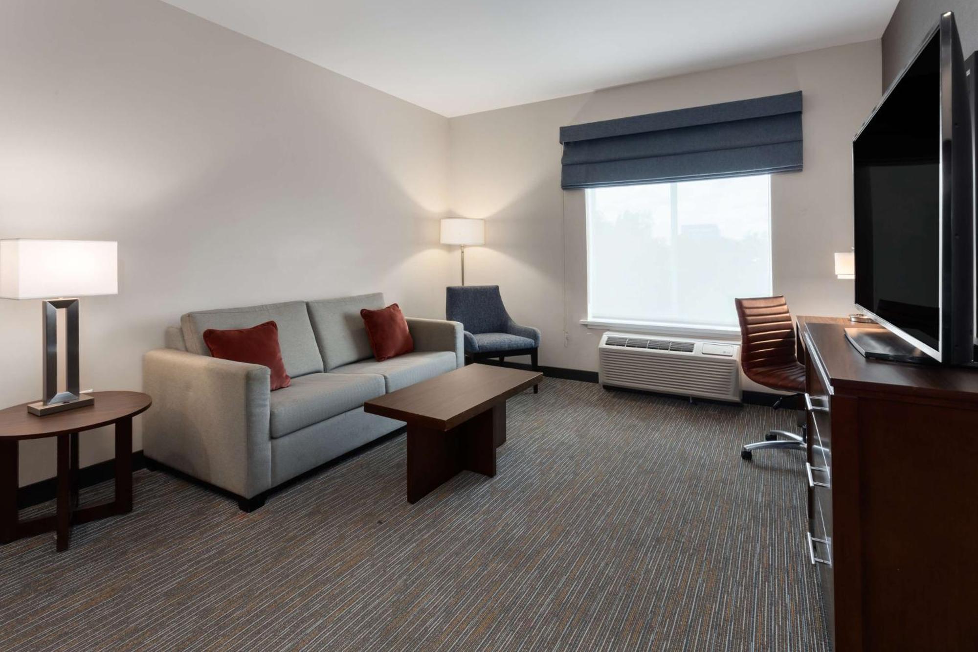 Hampton Inn By Hilton Nashville Airport Century Place Eksteriør billede