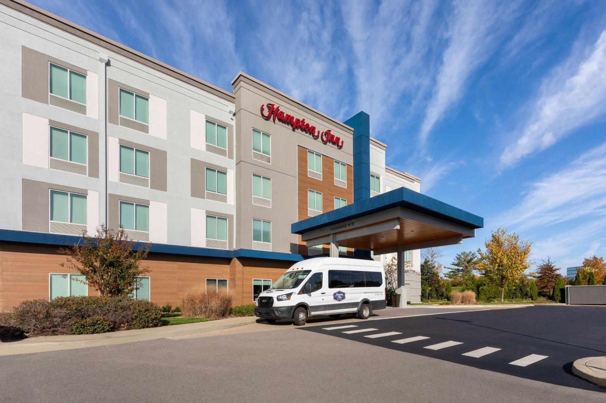 Hampton Inn By Hilton Nashville Airport Century Place Eksteriør billede