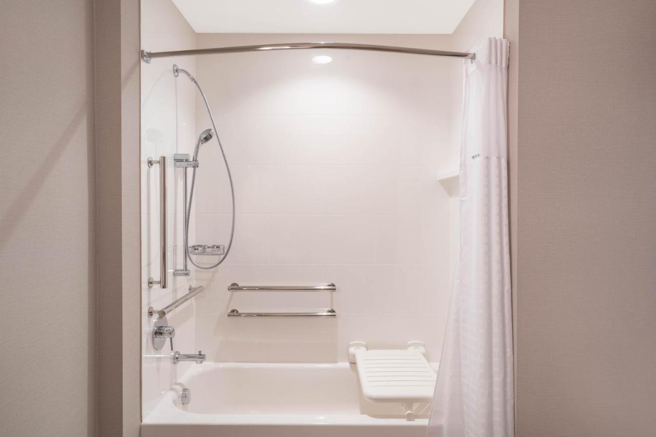 Hampton Inn By Hilton Nashville Airport Century Place Eksteriør billede